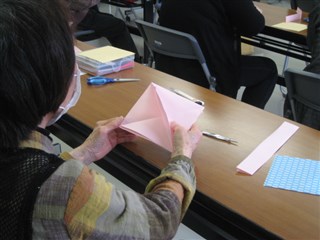 折り紙でコミュニケーション