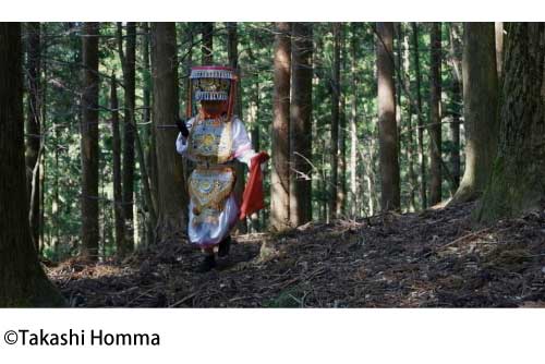 アヤクーチョの唄と秩父の山の写真