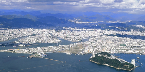 広島