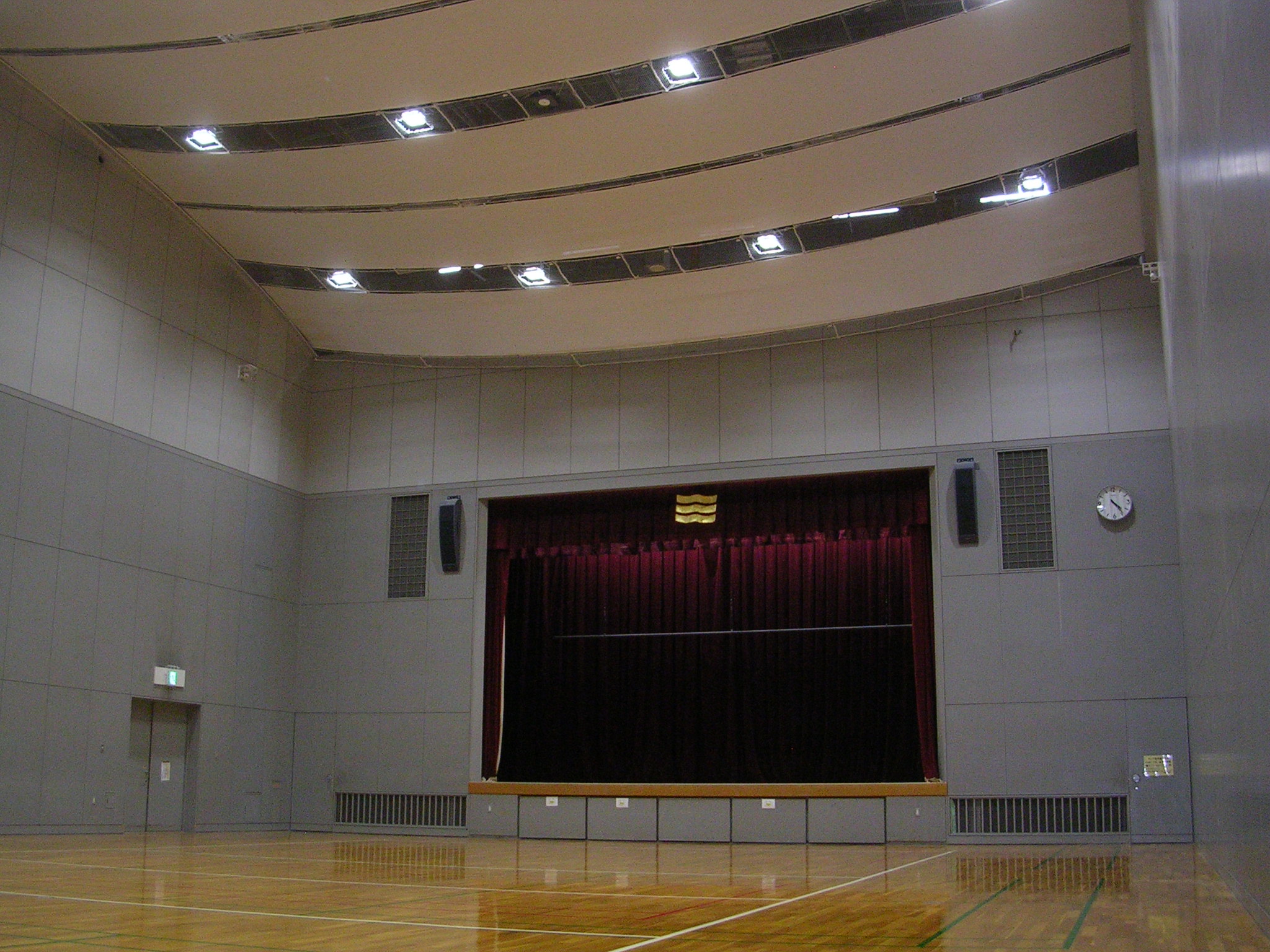 牛田公民館ホールの写真